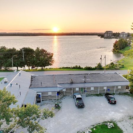 Lakeside Inn Orillia Buitenkant foto