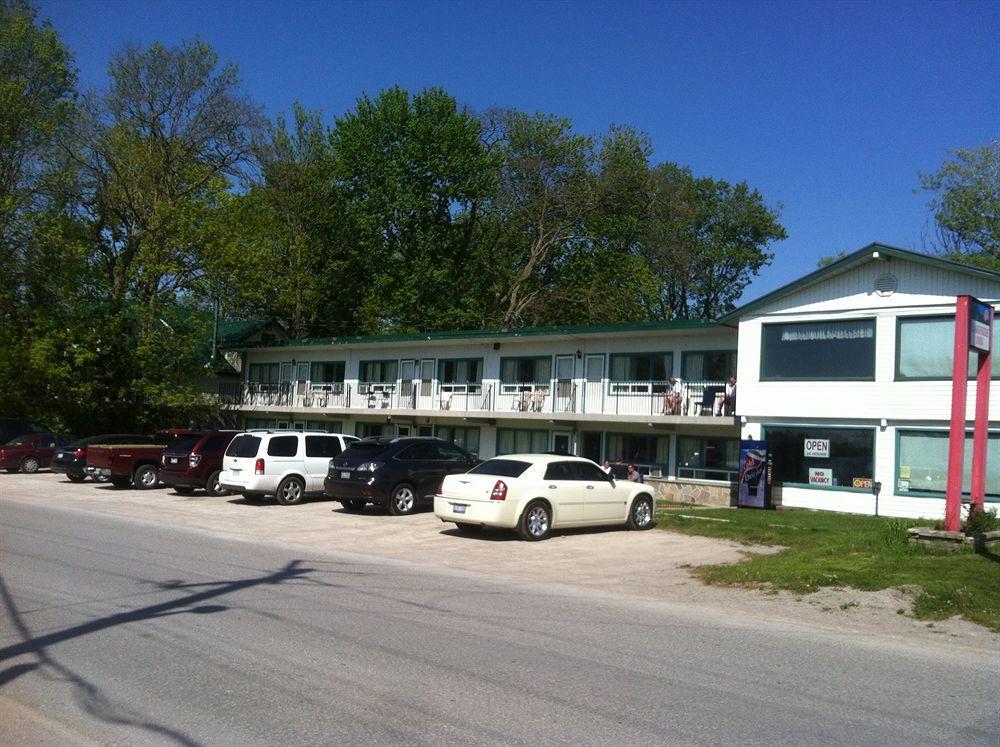 Lakeside Inn Orillia Buitenkant foto