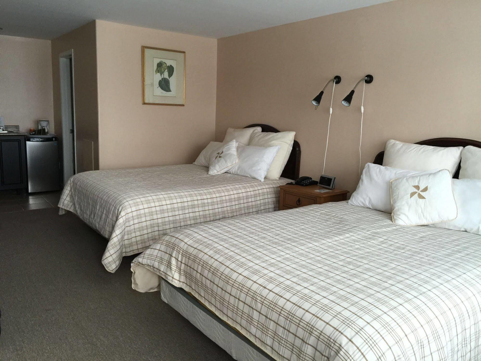 Lakeside Inn Orillia Buitenkant foto